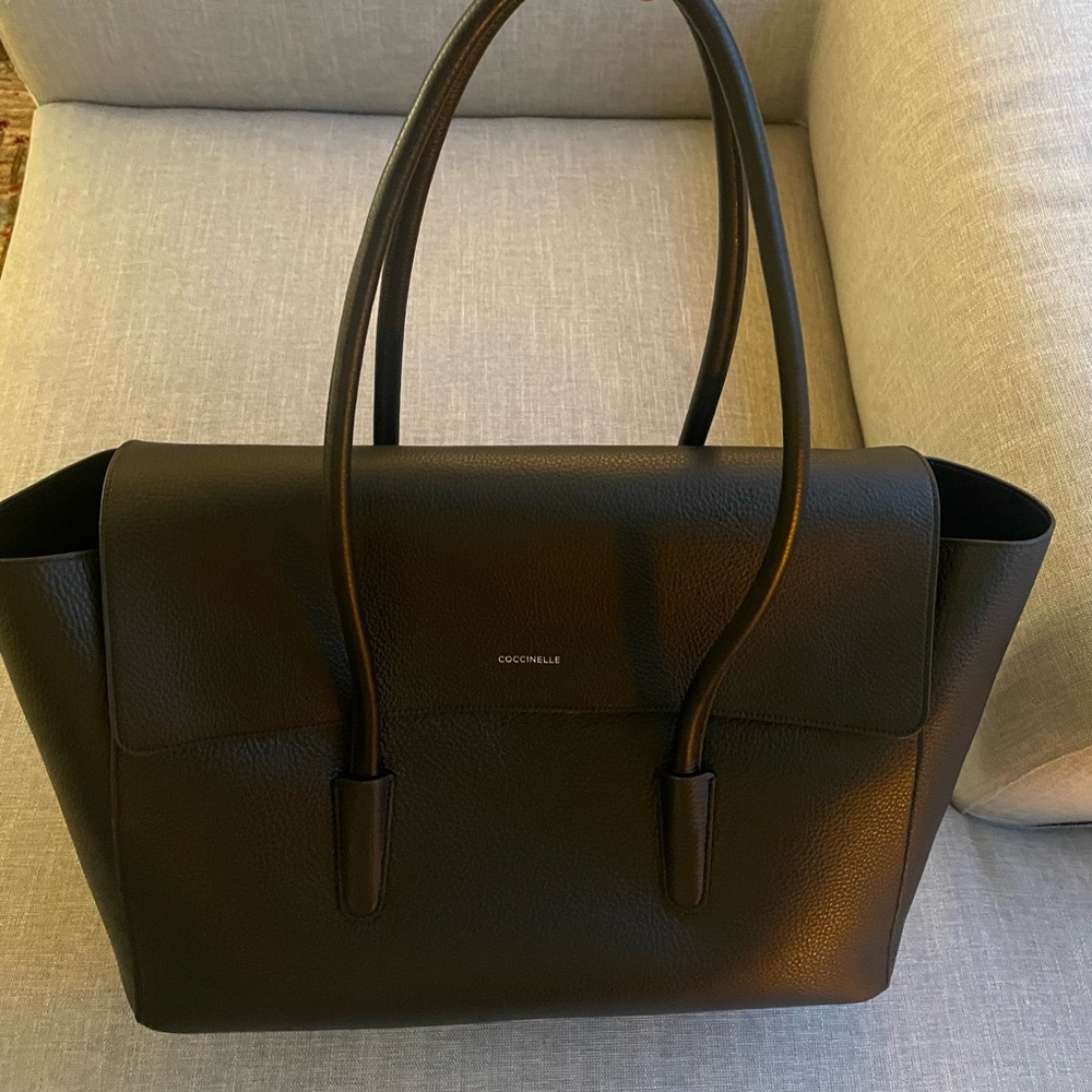 NWT Coccinelle Black Real Leather (Pebbled) Tote with Matching Wallet